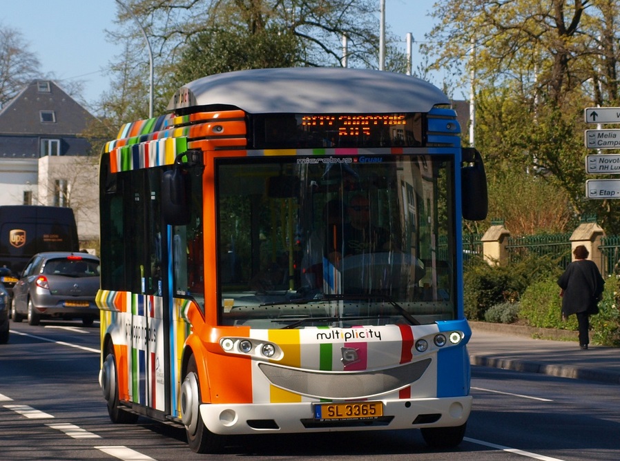 Un Gruau Microbus au Luxembourg, pays qui fut parmi les premiers à déployer des lignes de bus électriques (sous licence Creative Commons)