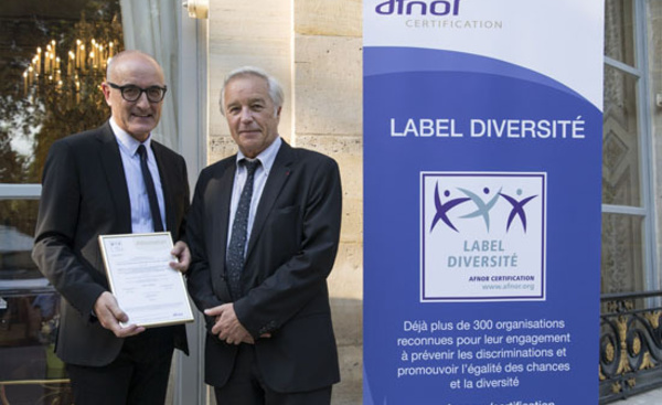 François Rebsamen remet le Label Diversité à neuf organismes