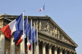 Dans la douleur, l’Assemblé découvre la RSE