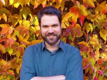 Matthieu Combe, « Survivre au péril plastique »