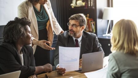 RSE ou parité, les grands groupes peinent à tenir leurs engagements