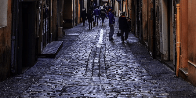 Les Bouches du Rhône mettent en place trois bus de vaccinations ambulants