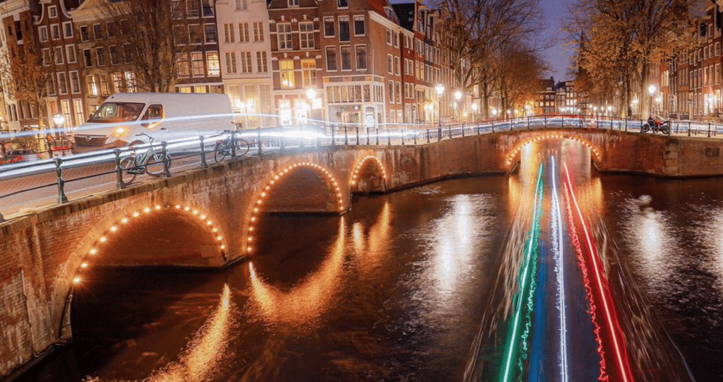 Un journaliste néerlandais spécialise des affaires criminelles blessé par balles