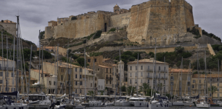 En Corse, la situation sanitaire provoque le déclenchement du plan blanc