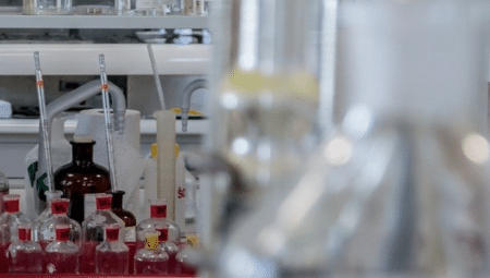 Sanofi abandonne son vaccin ARN et se focalise sur son autre solution