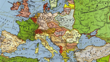 Fermer les frontières dès un nouveau variant, un signal avant tout politique