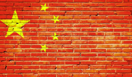 A l’international, la pression Covid s’allège mais la Chine confine massivement