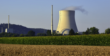 Face aux annonces d’Emmanuel Macron sur le nucléaire, Yannick Jadot fustige un « déni »