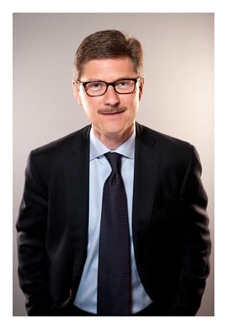 Entreprises coopératives, franchises, « un état d’esprit différent » pour Jean-Christophe Grall, avocat au barreau de Paris.