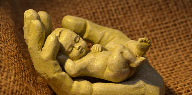 Crèches : questionnement autour du recrutement de personnel non qualifié