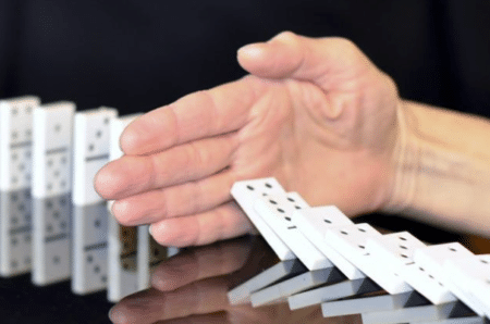 Deux guides officiels pour lutter contre la corruption dans le monde du sport