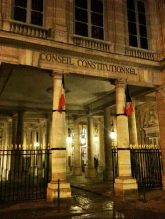 Le Conseil constitutionnel valide l’interdiction du maïs OGM