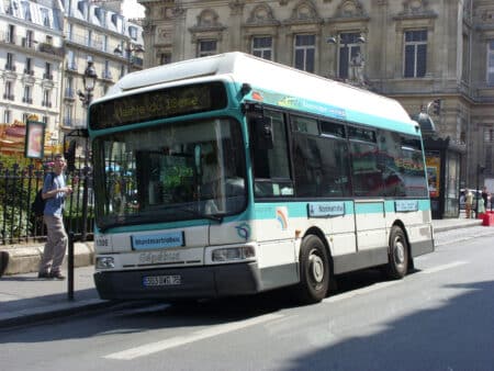 Epvre Delquie, Directeur Commercial & Marketing de PVI : "La démarche engagée en Île-de-France dans le domaine des bus est extrêmement prometteuse pour la filière électromobile"