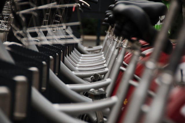 Marche et vélo, moyens de transports qui progressent le plus