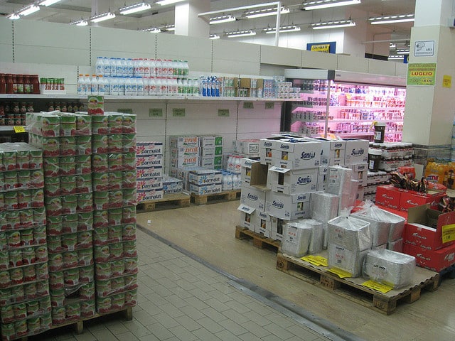 Gaspillage alimentaire, vers l’interdiction de jeter pour la grande distribution