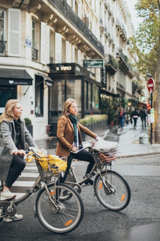 Vestiaire Collective mise sur la mobilité douce avec BeeToGreen