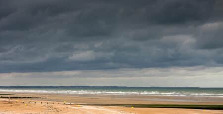 Suez environnement lance une application pour contrôler la qualité des eaux de baignade