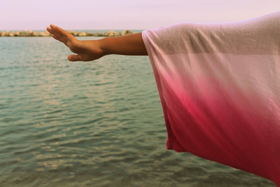 Des habits qui changent de couleur au contact de la pollution