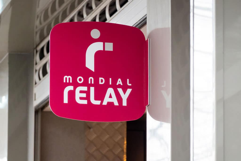 Mondial Relay passe aux casiers automatiques : une grande transition