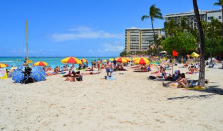 Hawaï fait payer ses touristes pour lutter contre le réchauffement climatique