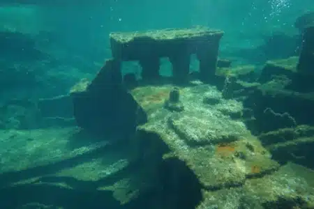 Ils pensaient explorer l’océan… ce qu’ils ont trouvé bouleverse l’histoire de l’humanité