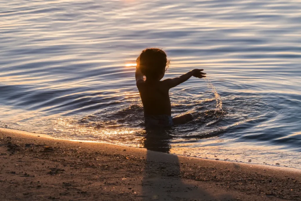 Qu'est-ce que "l'upwelling", ce phénomène qui refroidit la mer Méditerranée même pendant la canicule ?