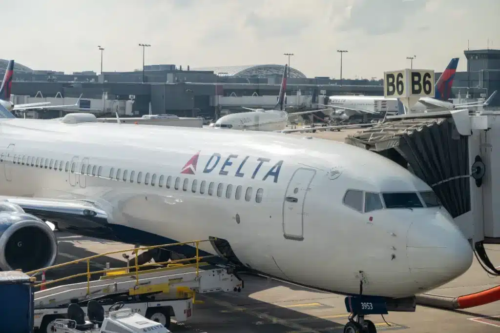 Delta face au scandale du carburant tombé du ciel : une facture à 79 millions de dollars