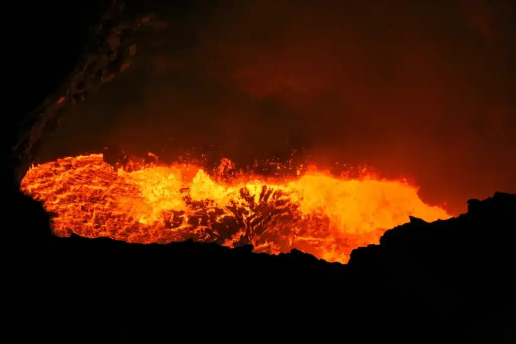 La Russie sous le choc : un volcan oublié se réveille après 450 ans de silence