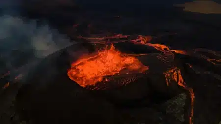 Un danger caché ? Le noyau de la Terre fuit… et personne ne s’y attendait