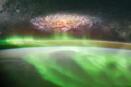 Un “ouragan” venu de l’espace frappe le pôle Nord : les scientifiques inquiets