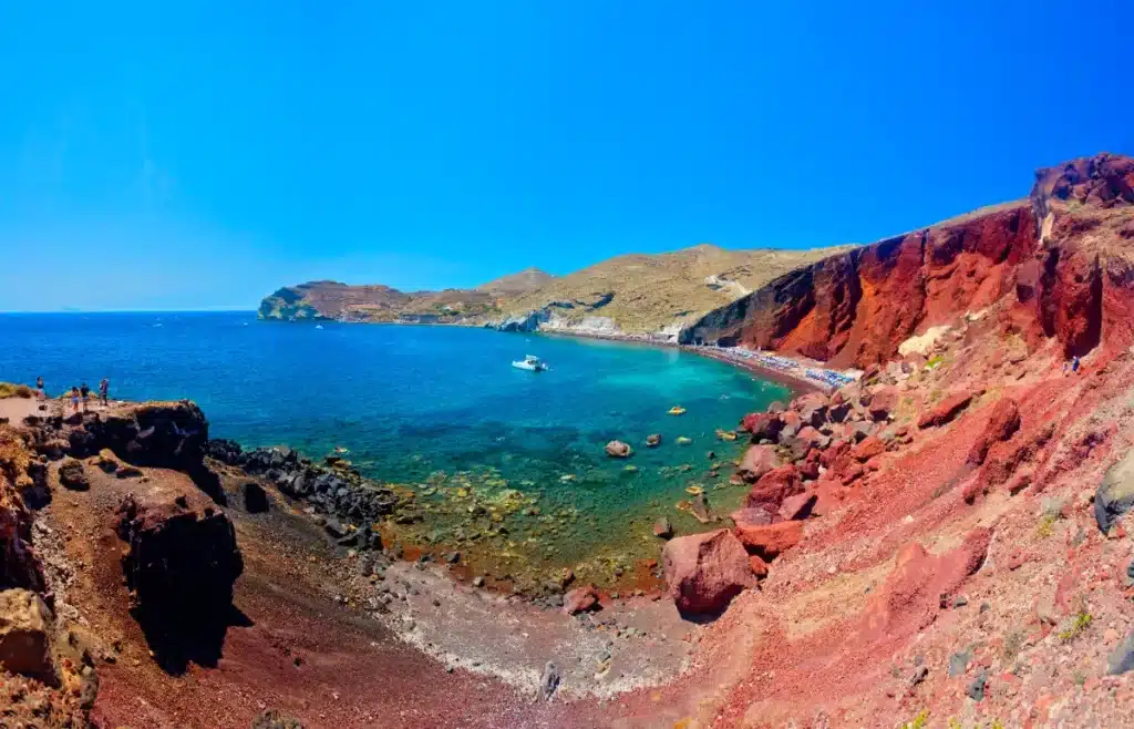 Le volcan de Santorin bouge en silence : ce que les habitants craignent le plus