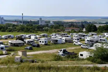 Camps toxiques, terrains pollués : ce que subissent en silence les gens du voyage