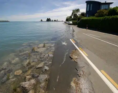 Des villes entières rayées de la carte ? La montée des océans frappe aussi la France