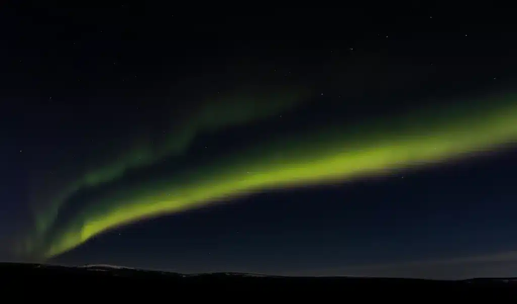 Le ciel français va s’embraser de couleurs : un phénomène céleste qu’on n’avait pas vu depuis 22 ans