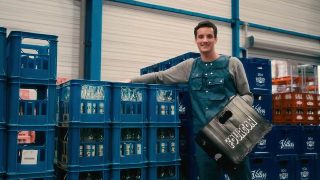 Le Fourgon Reemploi Contenants Verre Fusion Tourne