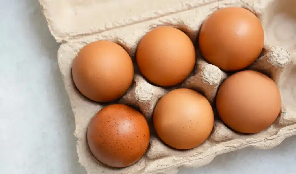 Des œufs, fruits et légumes désormais jugés « à risque » à cause des PFAS dans ce département de France