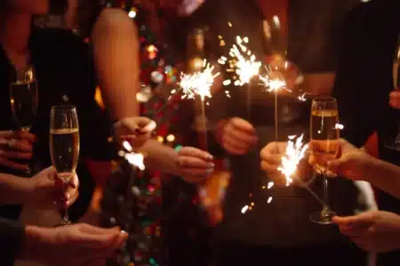 Papiers cadeaux, cartons, plastiques : ce que vous jetez mal après Noël sans le savoir