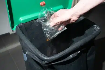 Tri des déchets : l’erreur que des millions de Français font encore sans le savoir