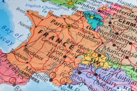 À la fin du mois, la carte de la France change : une île va disparaître du territoire