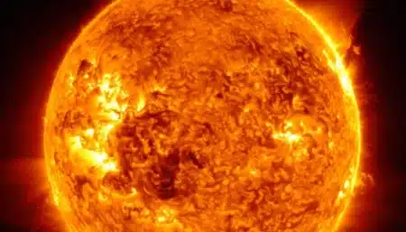 À 4 000 années-lumière, les scientifiques ont vu le futur glaçant de la Terre après le Soleil