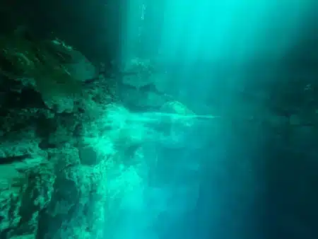 Un robot plonge dans un lac sibérien… et révèle un volcan jamais vu par l’humanité