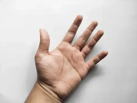 Ils sentent sans toucher : la découverte troublante d’un « 7e sens » humain