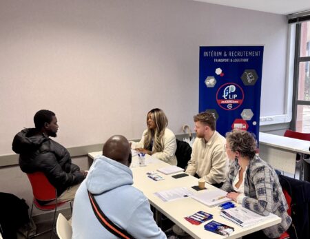 Lip Sengage Celebre Cinq Ans