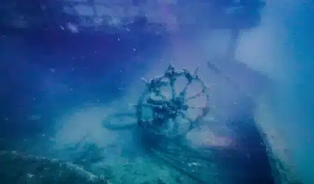 Les plus anciennes datent du Ve siècle avant notre ère : des dizaines d'épaves surgissent du détroit de Gibraltar, les archéologues n'en reviennent pas