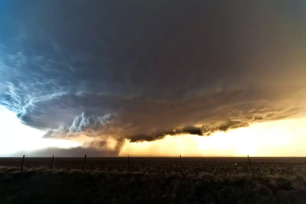 Mauvaise nouvelle pour des millions d'Américains : le couloir de tornades se déplace vers l'est, et les villes touchées n'y sont pas préparées