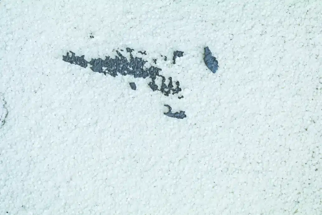 Sept conteneurs oubliés sur la glace antarctique dérivent désormais sur un iceberg : l'équipage du RV Polarstern n'a rien pu faire
