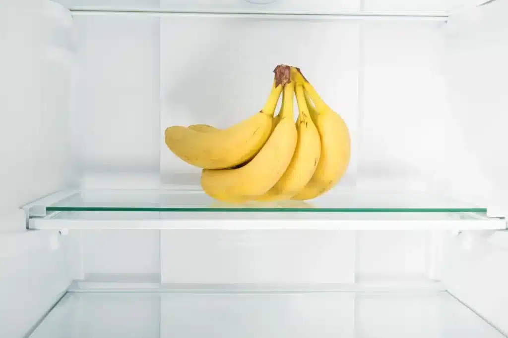 Pourquoi beaucoup de gens conservent mal leurs bananes : cette méthode les garde jaunes et fermes pendant deux semaines