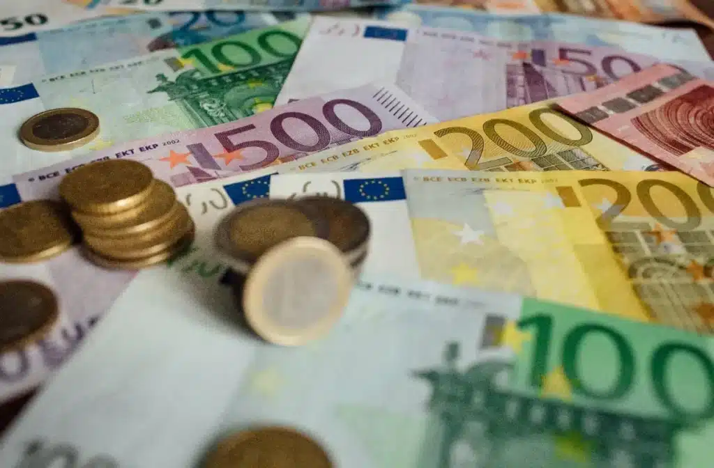 La Banque de France imprime 2,5 milliards de billets par an : elle passe au coton bio pour réduire son impact de 25%