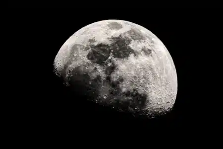 Des astronautes du futur pourraient marcher sur des roches provenant du profond intérieur de la Lune