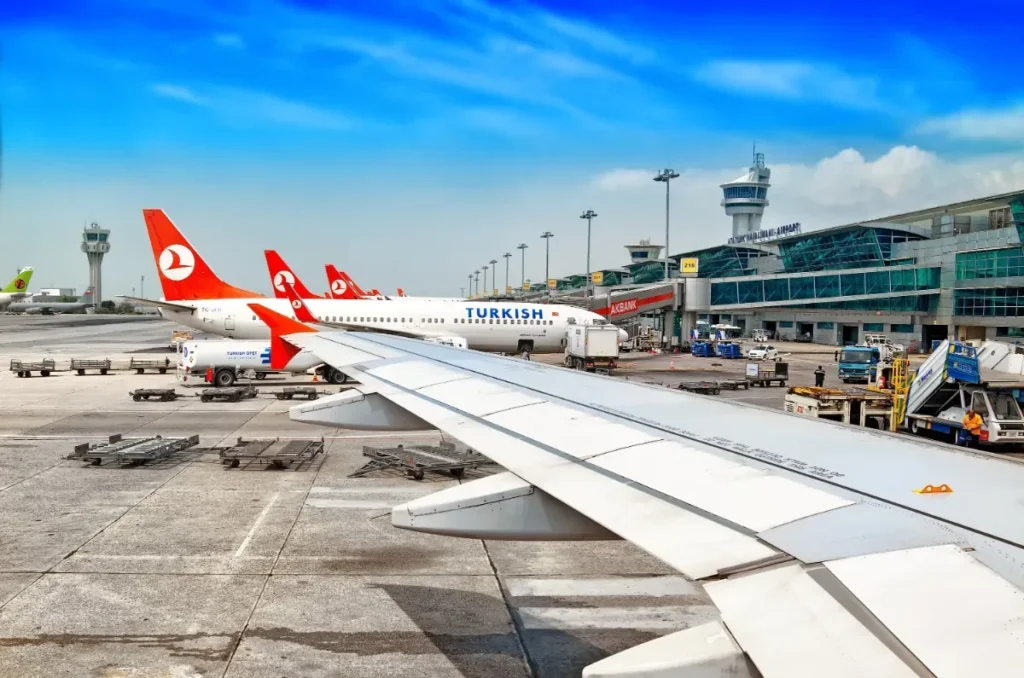 Beaucoup de gens ne le réalisent pas, mais l'air près des aéroports contient 10 fois plus de particules ultrafines qu'en ville